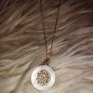 Vintage Pearl white and silver necklace